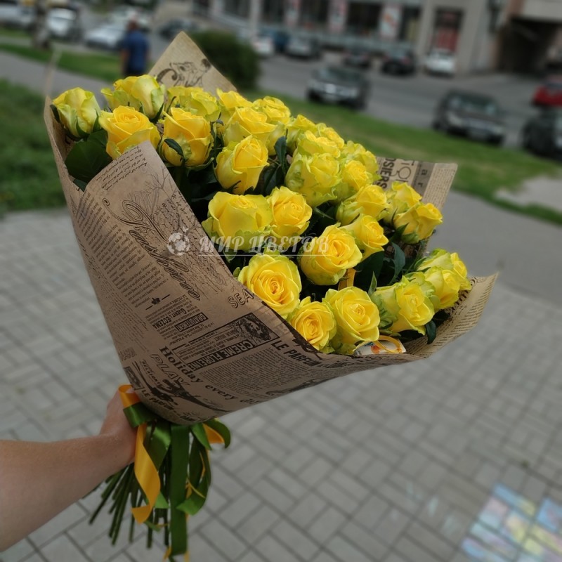 Букет 35 желтых роз