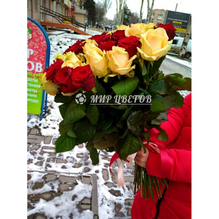 Букет 45 красных роз Эльторо